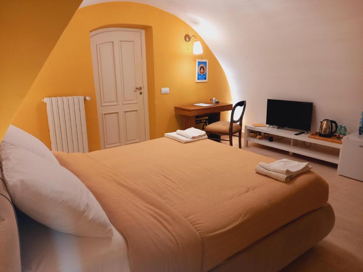 Bed and Breakfast Le Petit Palais - Neapol Zewnętrze zdjęcie